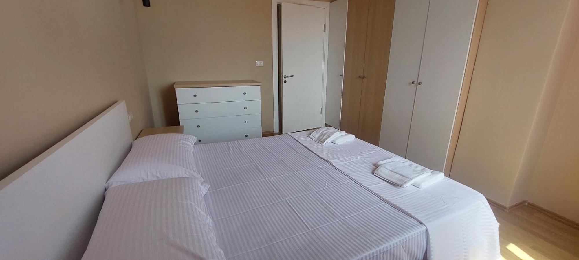 Lu-Er Tirana Center Apartment Luaran gambar